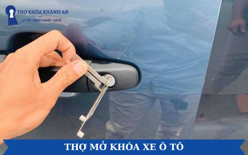 Dịch vụ thợ mở khóa xe ô tô